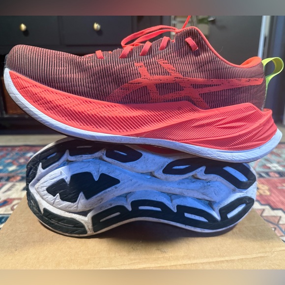 ASICS Superblast - Picture 2 of 2